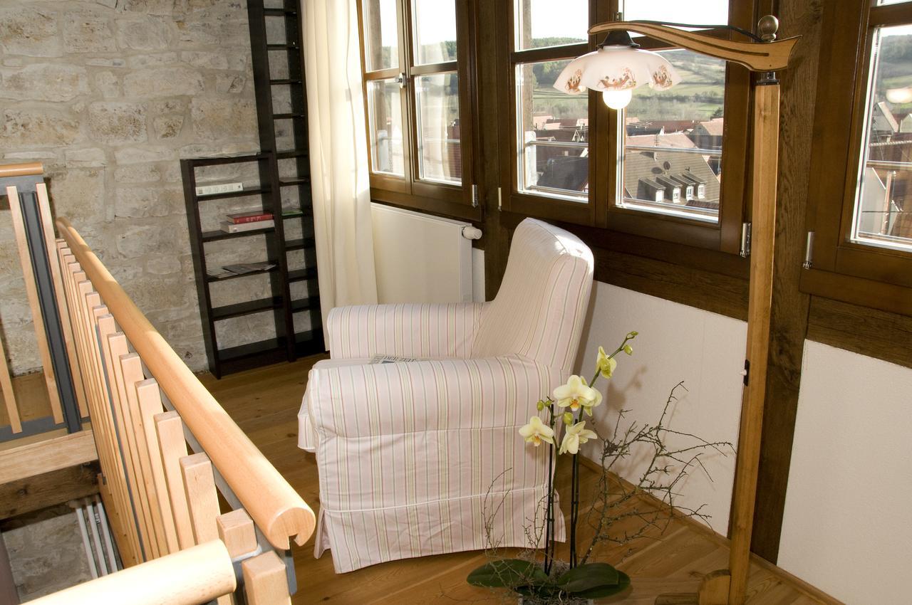 Jakobsturm Ferien Im Turm Rottingen エクステリア 写真